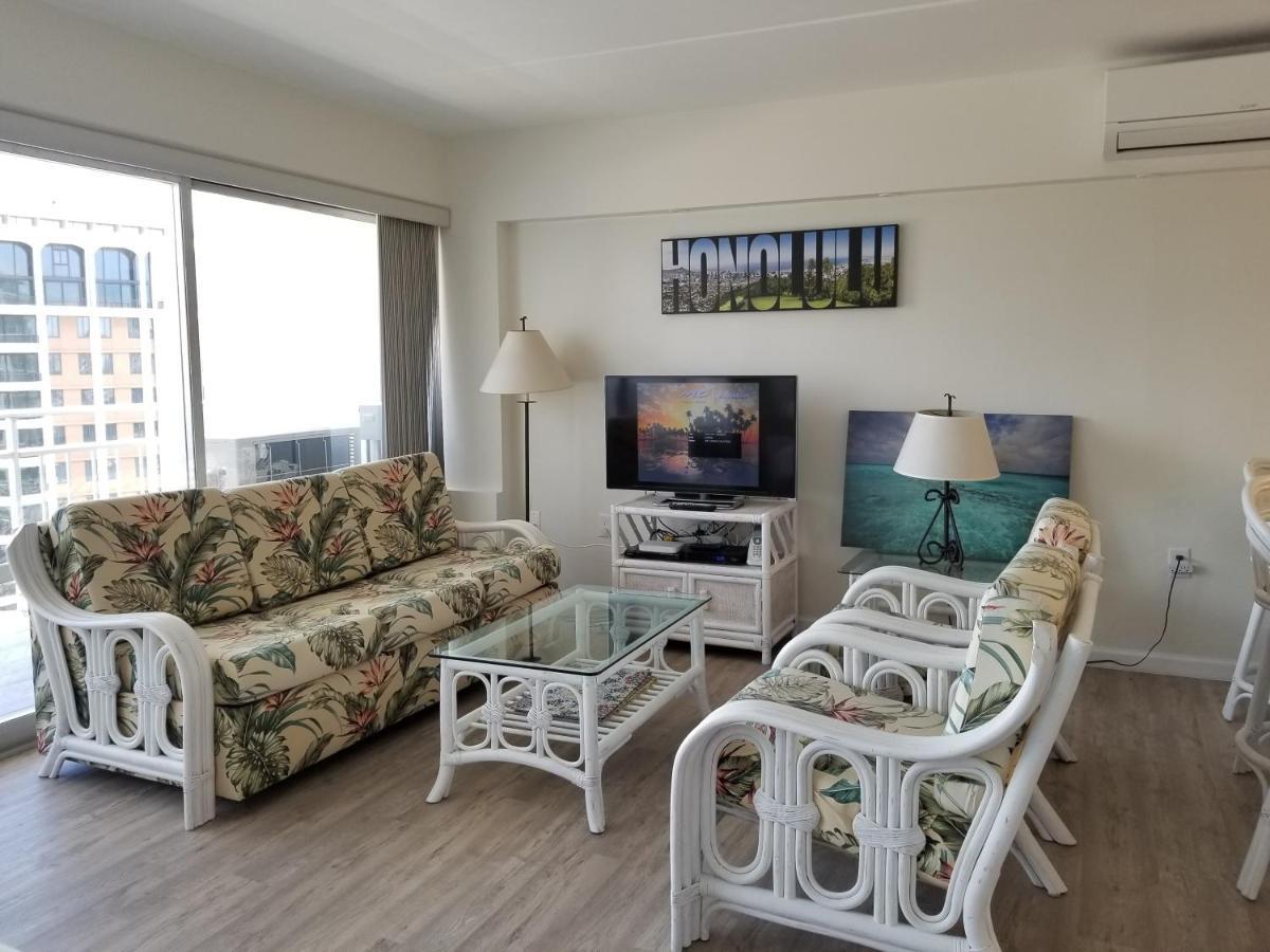Ilikai Tower One Bedroom Lagoon View Waikiki Condos With Lanai & Free Wifi Honolulu Chambre photo