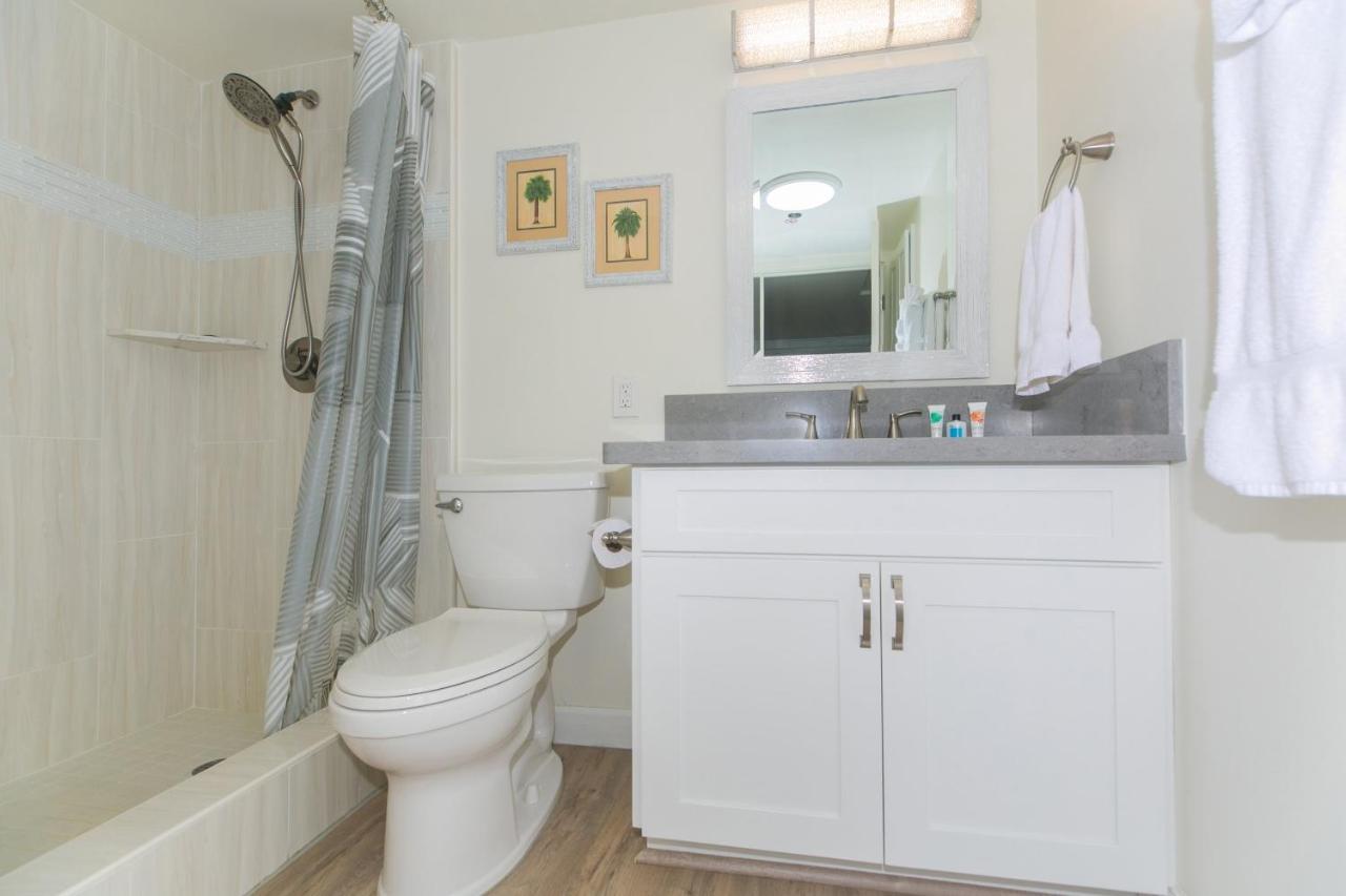 Ilikai Tower One Bedroom Lagoon View Waikiki Condos With Lanai & Free Wifi Honolulu Chambre photo