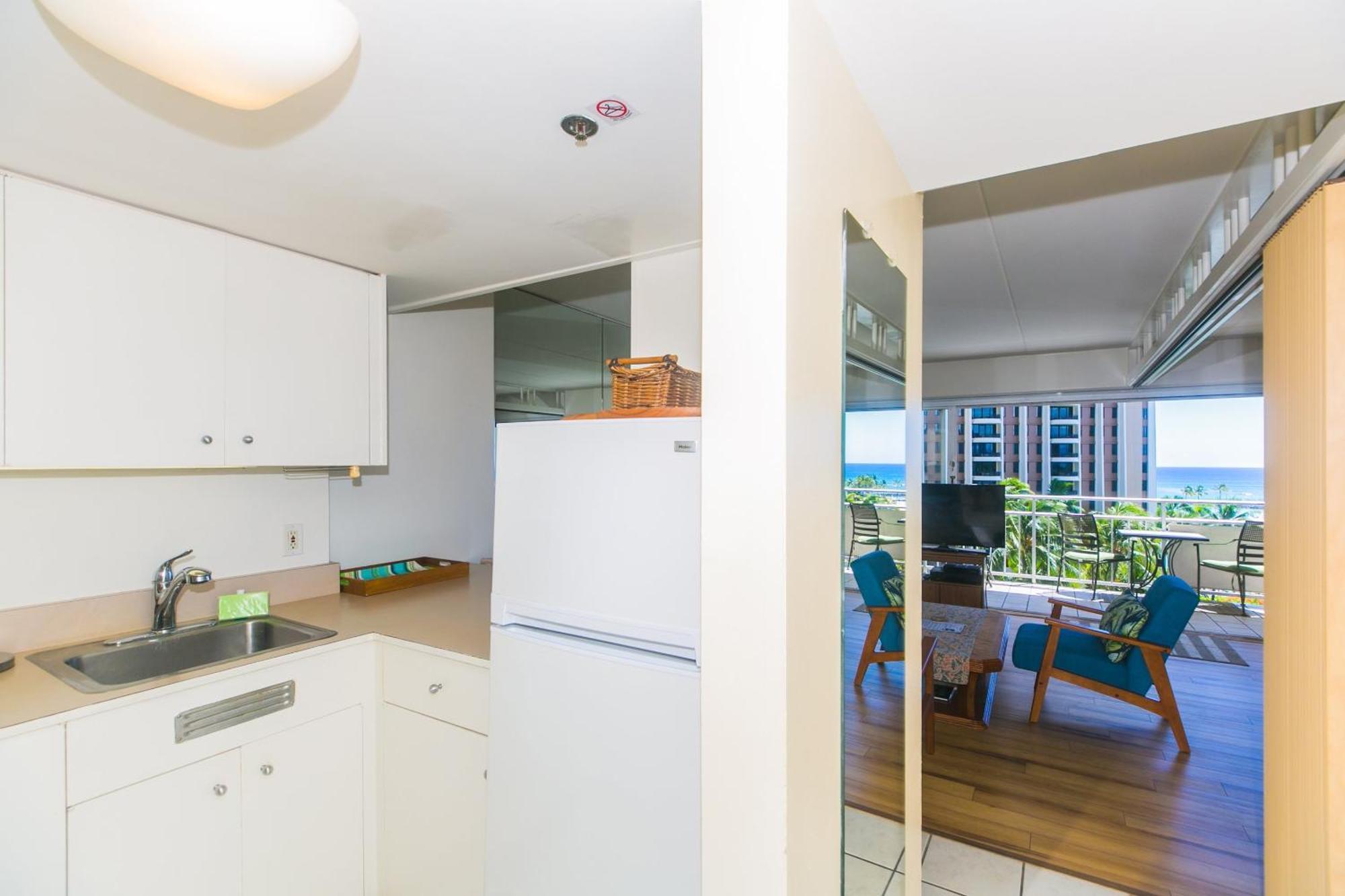 Ilikai Tower One Bedroom Lagoon View Waikiki Condos With Lanai & Free Wifi Honolulu Chambre photo