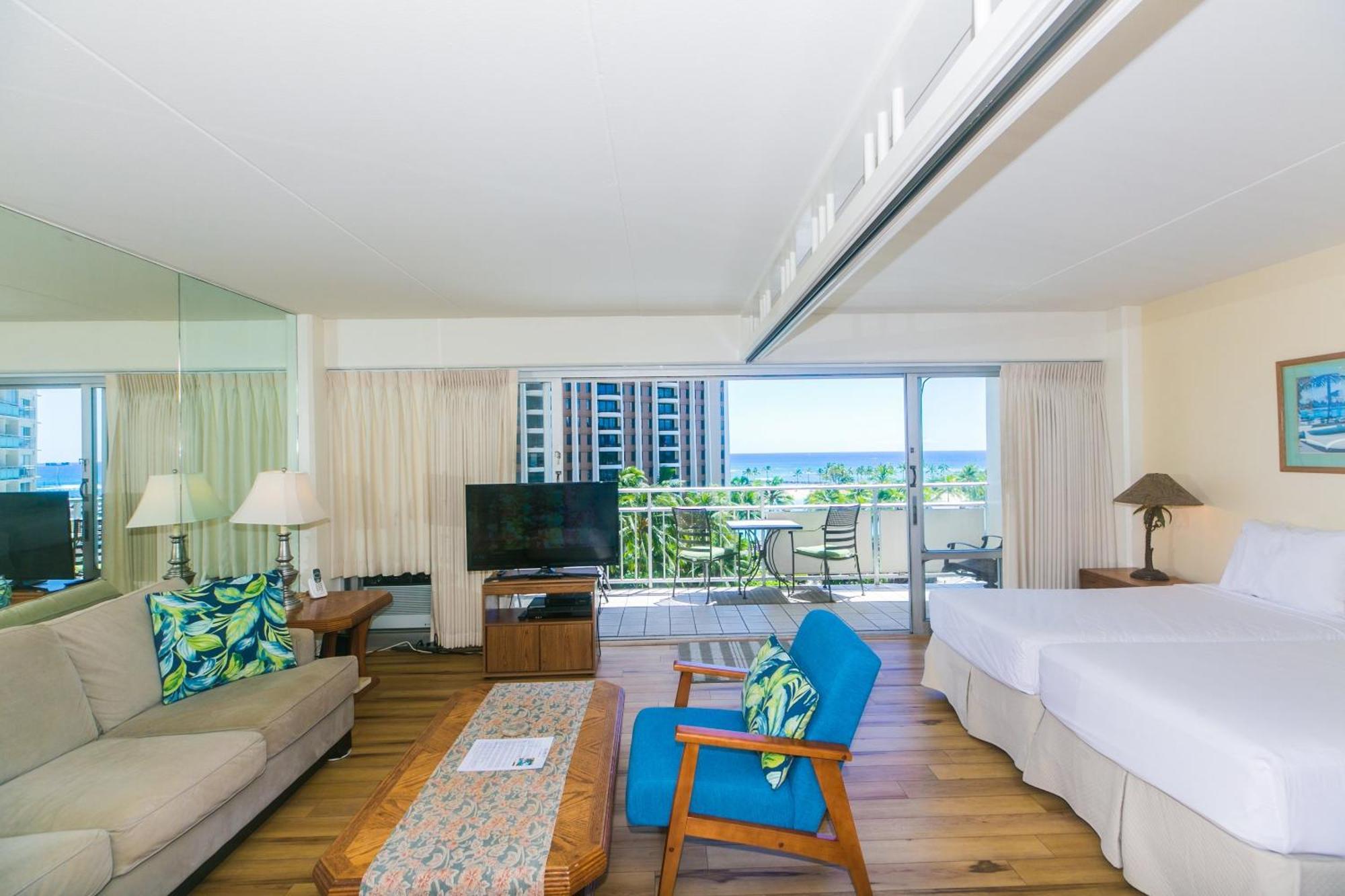 Ilikai Tower One Bedroom Lagoon View Waikiki Condos With Lanai & Free Wifi Honolulu Chambre photo