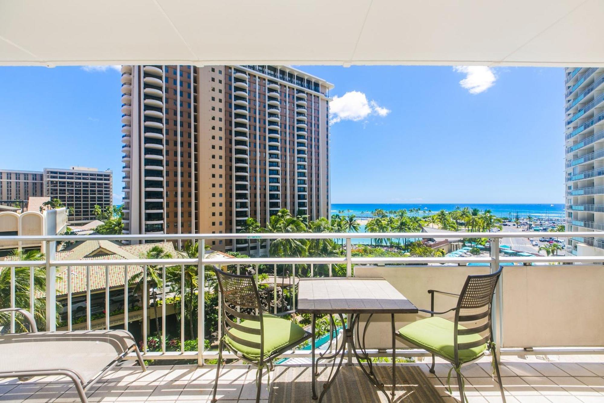 Ilikai Tower One Bedroom Lagoon View Waikiki Condos With Lanai & Free Wifi Honolulu Chambre photo