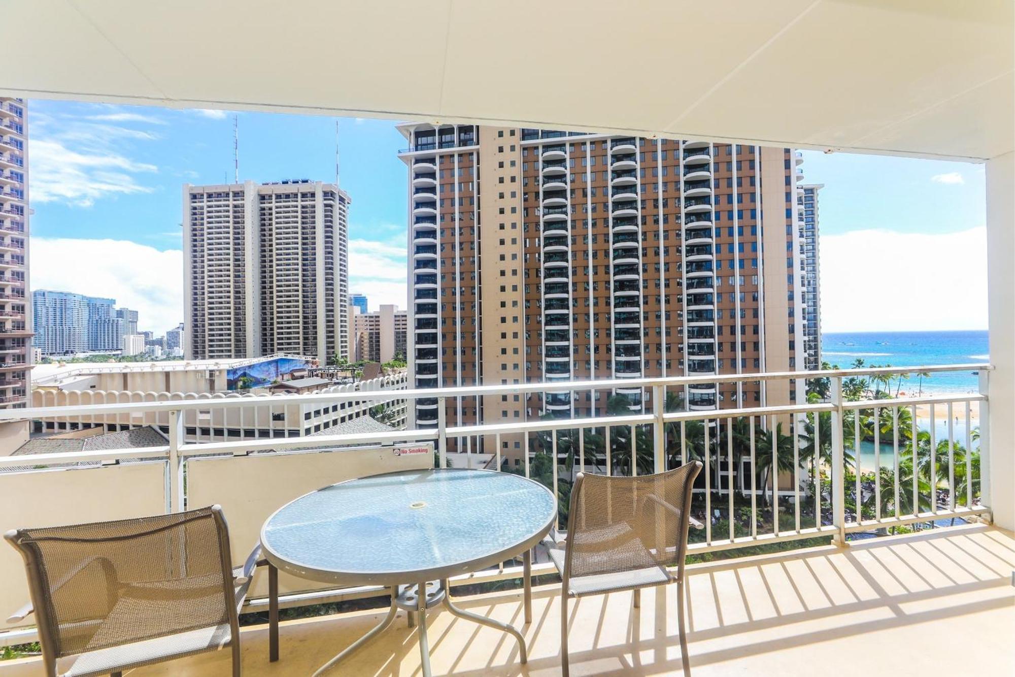 Ilikai Tower One Bedroom Lagoon View Waikiki Condos With Lanai & Free Wifi Honolulu Chambre photo