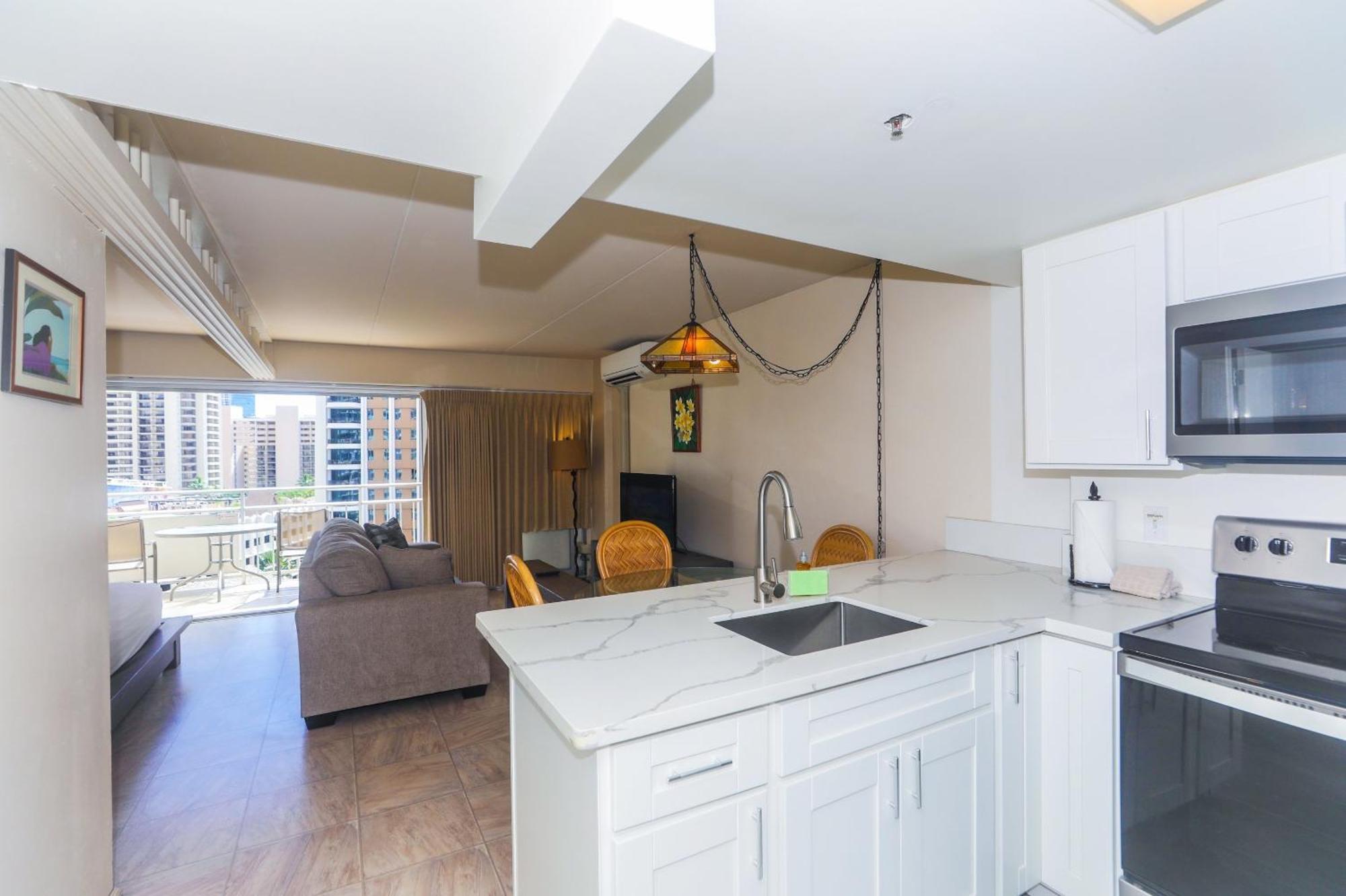 Ilikai Tower One Bedroom Lagoon View Waikiki Condos With Lanai & Free Wifi Honolulu Chambre photo